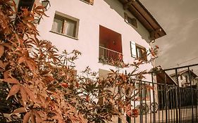GURE-LUR casa rural